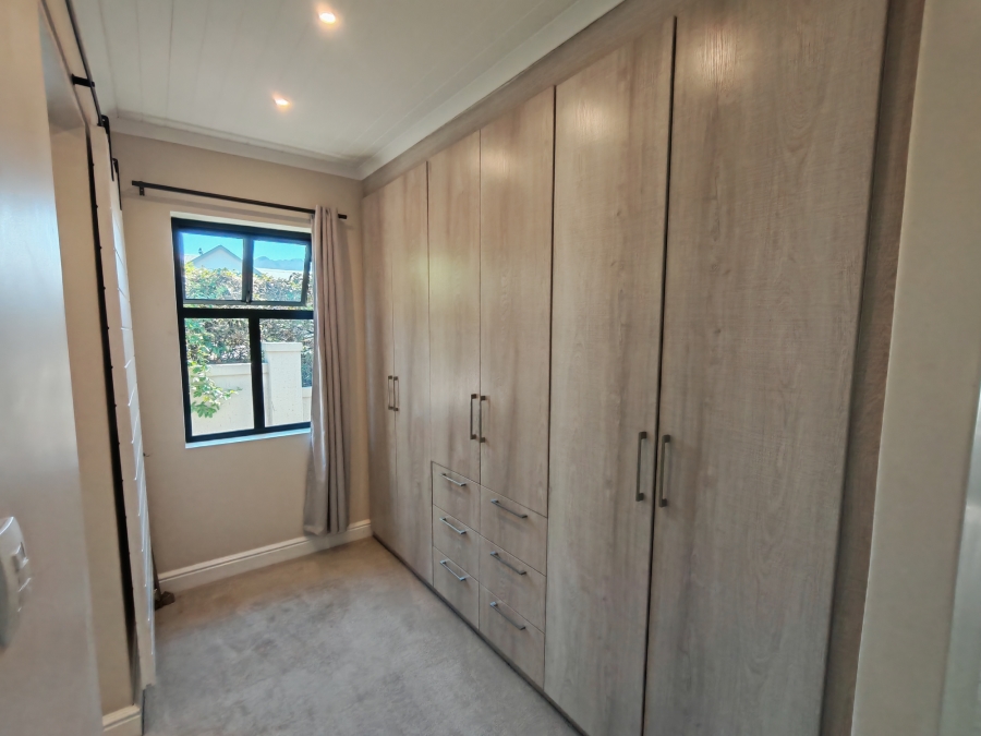 3 Bedroom Property for Sale in Kraaibosch Western Cape